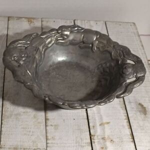 Arthur Court 2001 Bunny Rabbit 7" Aluminum Serving Bowl Easter Decor